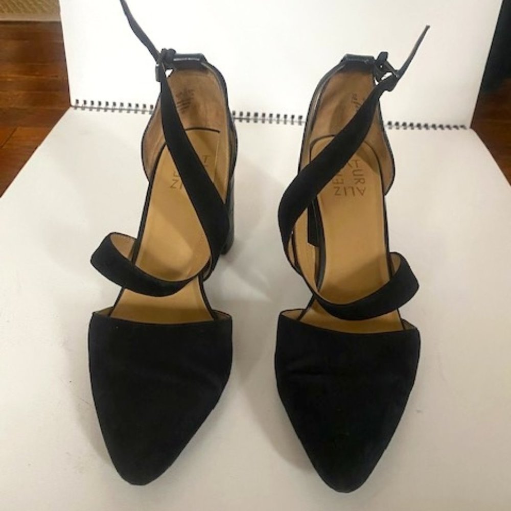Naturalizers black suede tip heels